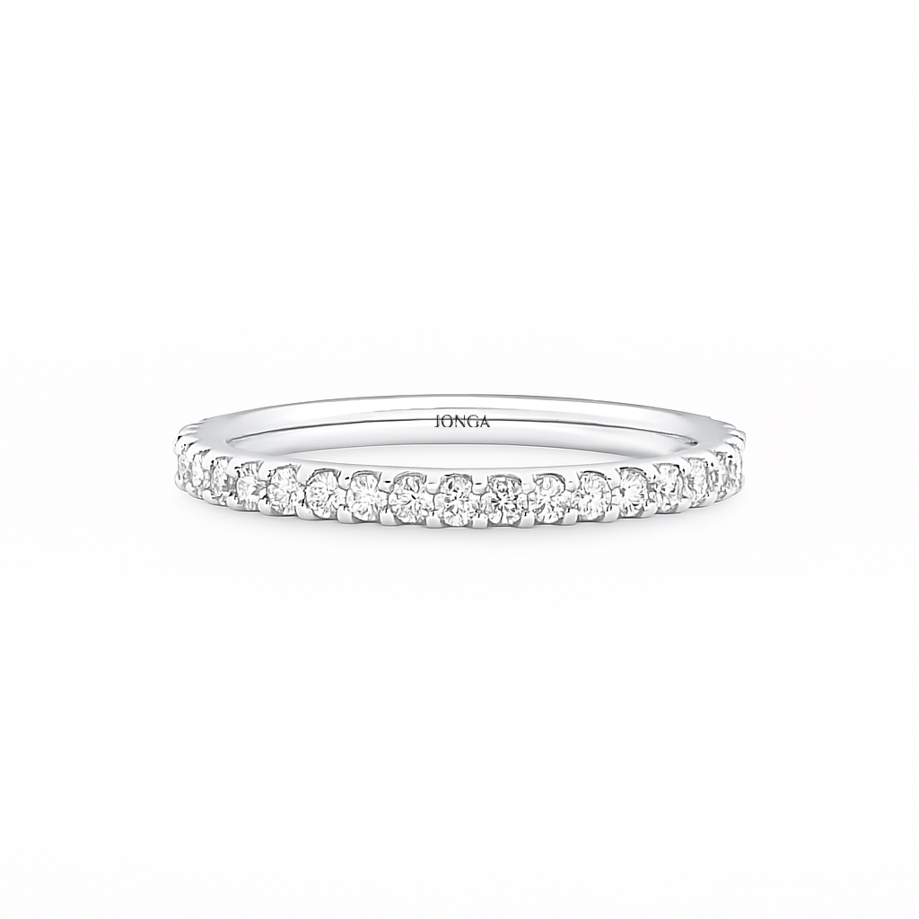 Round Eternity Ring in white Gold