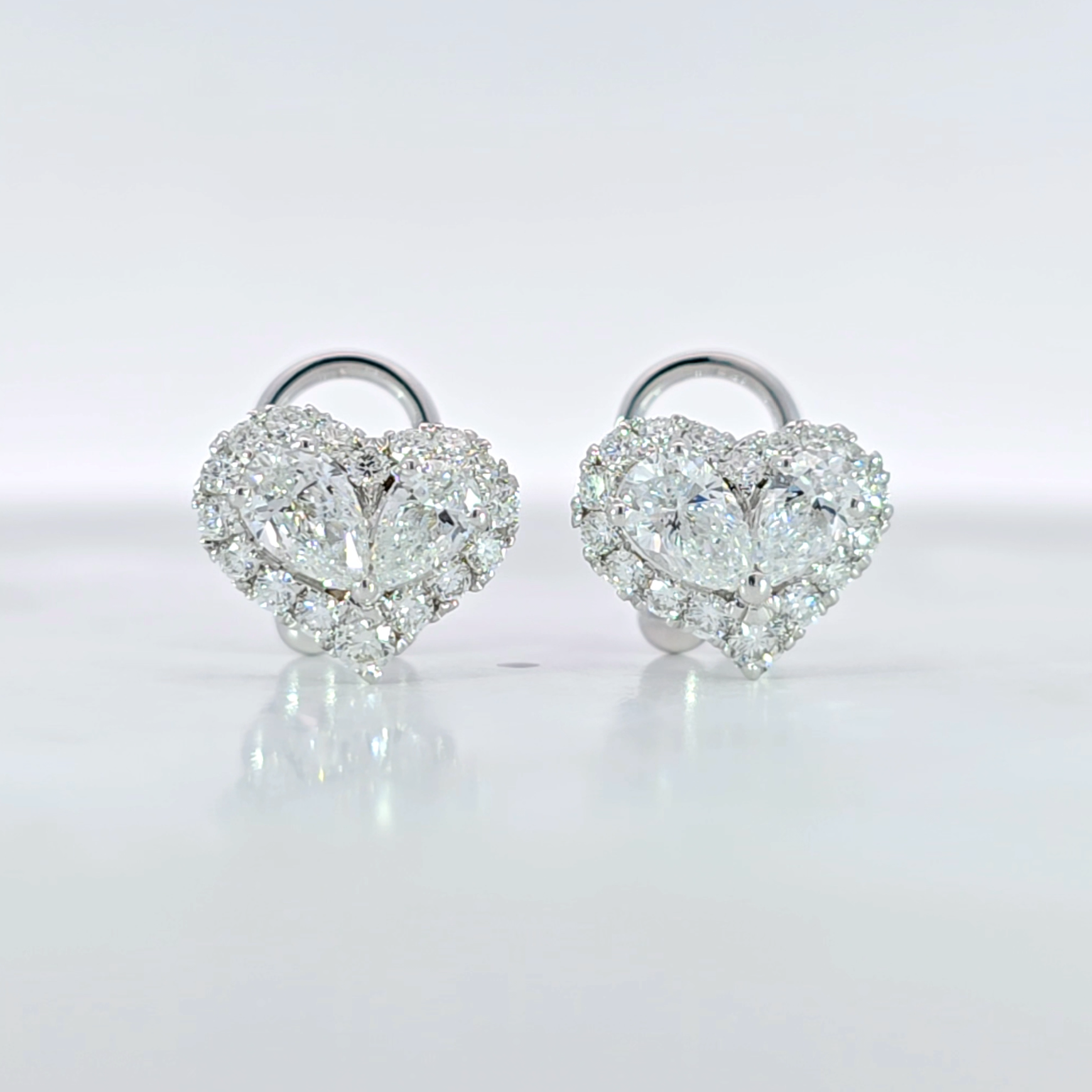 Halo Pear Heart Earring