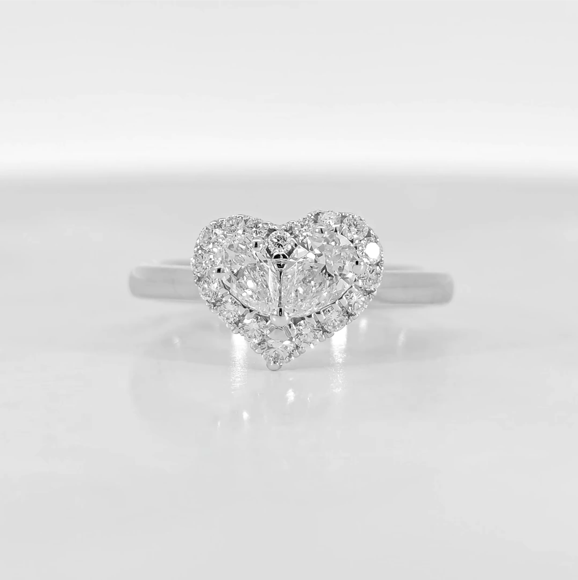 Halo Pear Heart Ring