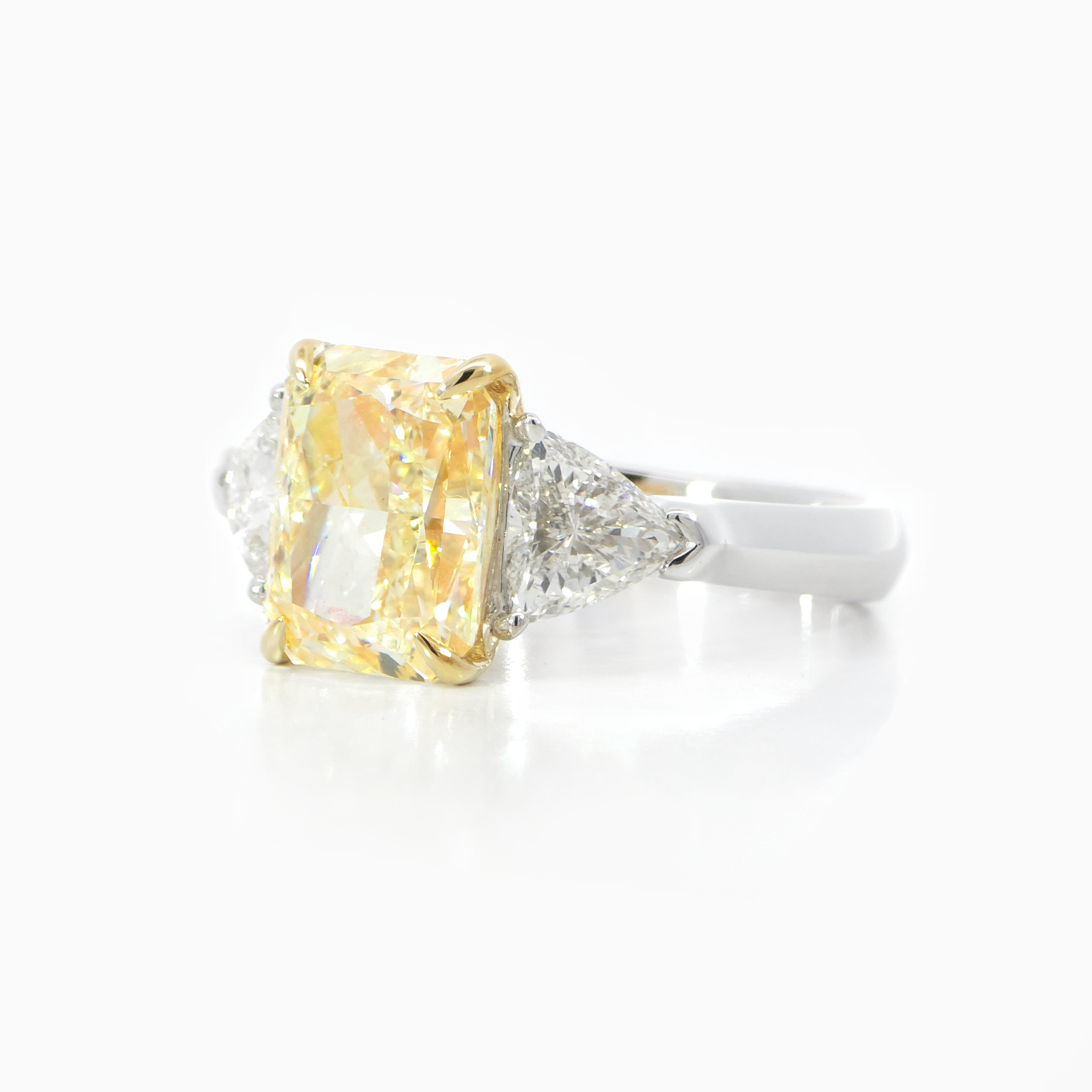 Yellow Radiant Diamond trio Ring