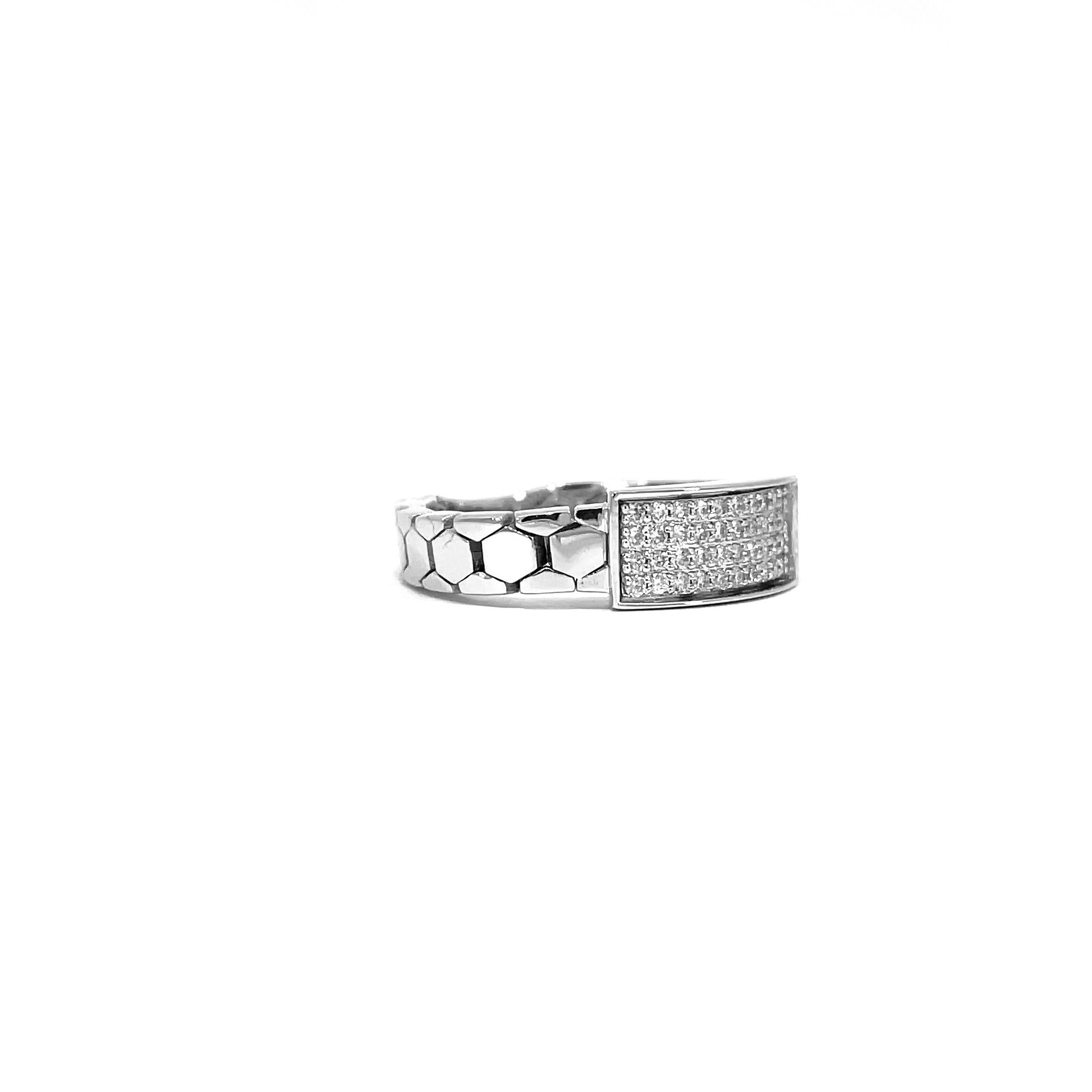 Mens Ring in style of bracelet in white gold