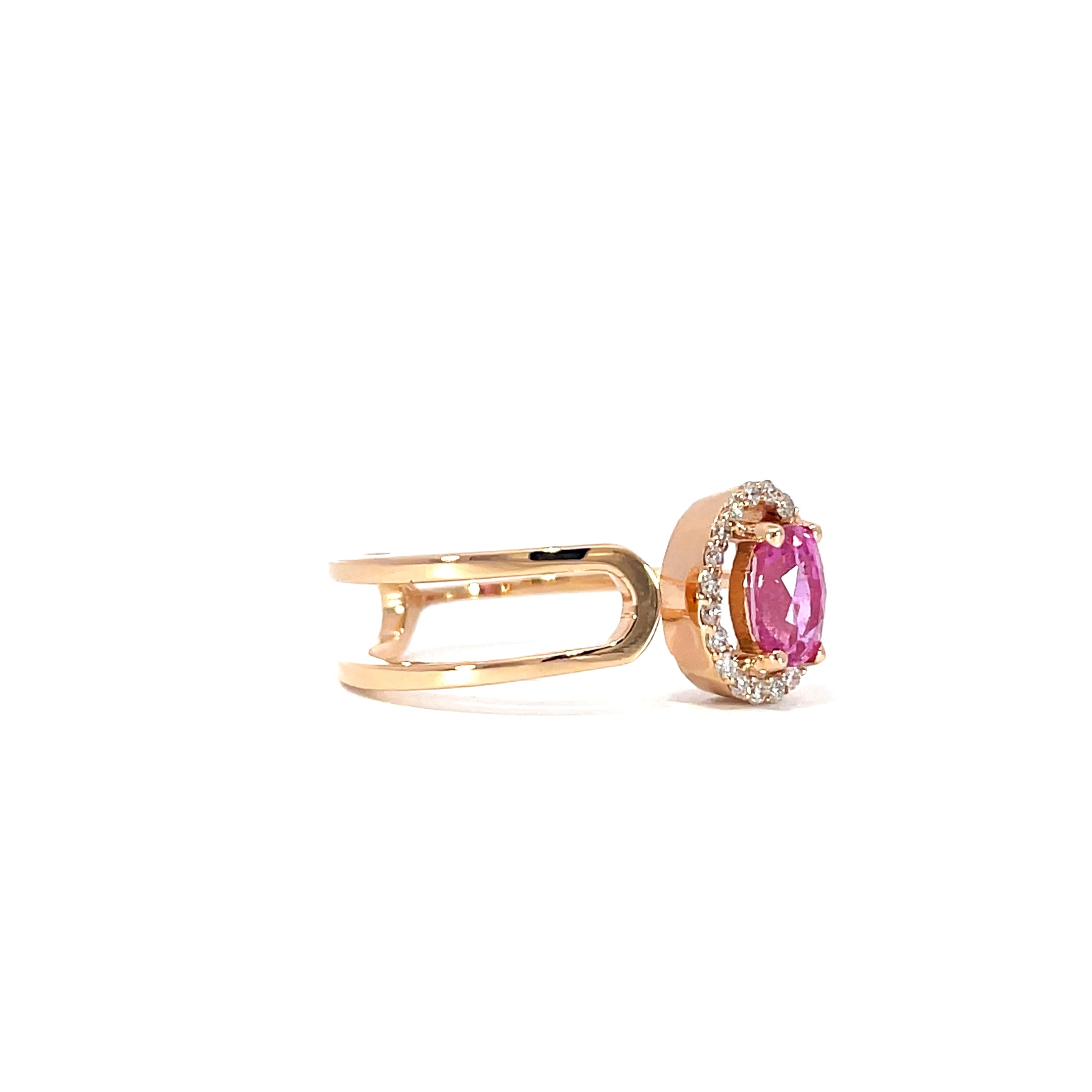 Oval pink sapphier ring