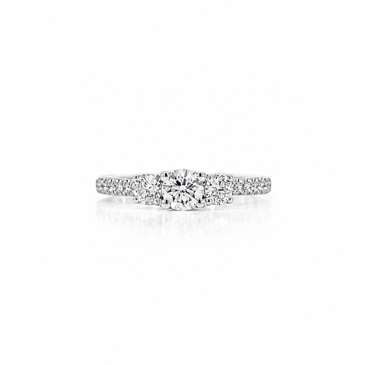 Round Trio Pave خاتم
