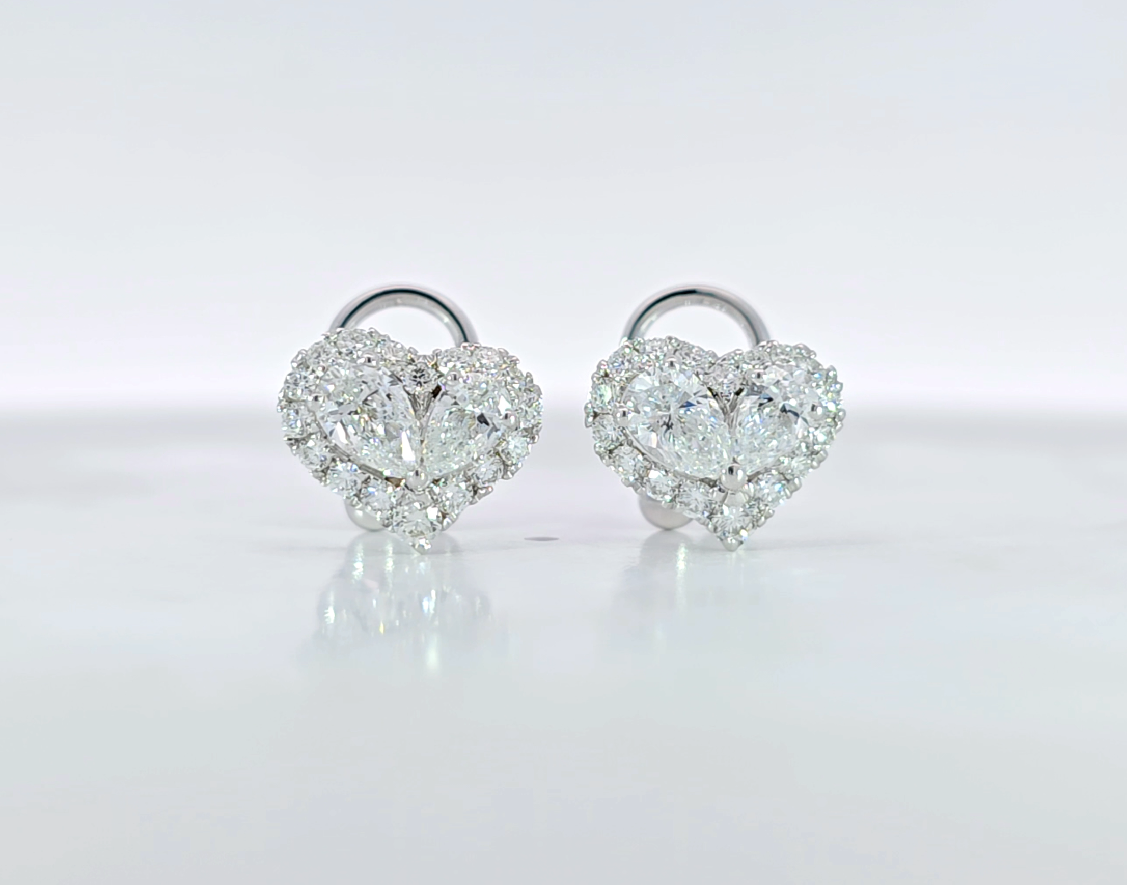 Halo Pear Heart Earring