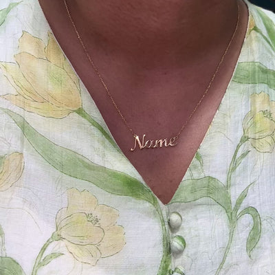 Name pendant personalized made of gold 18k